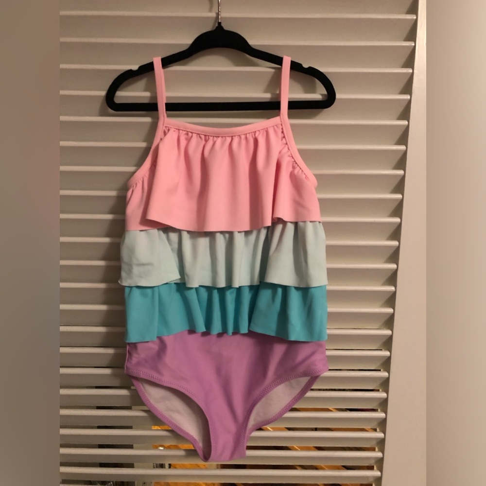 Carter’s Ruffled Swimsuit- size 6x